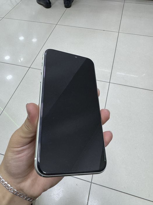 IPHONE 11 в хорошем состоянии