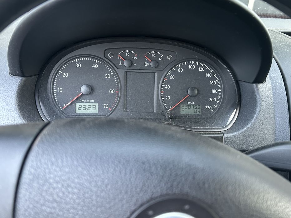 Mașina vw polo 1.2 benzină