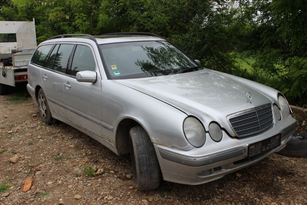 НА ЧАСТИ!!! Mercedes W210 Е220cdi Kомби Фейслифт / Мерцедес В210