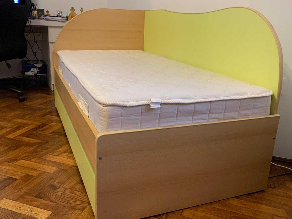 Pat dimensiune 160x80cm cu saltea inclusa