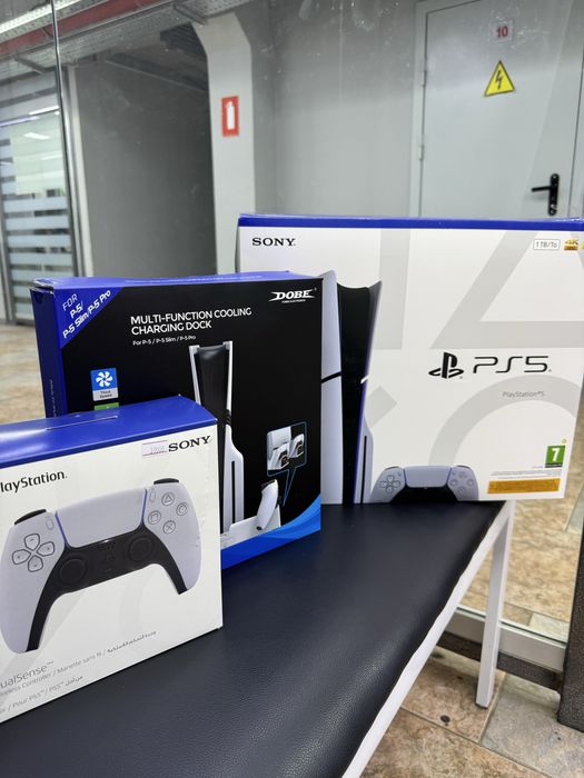 Продам PS 5 slim 1 TB