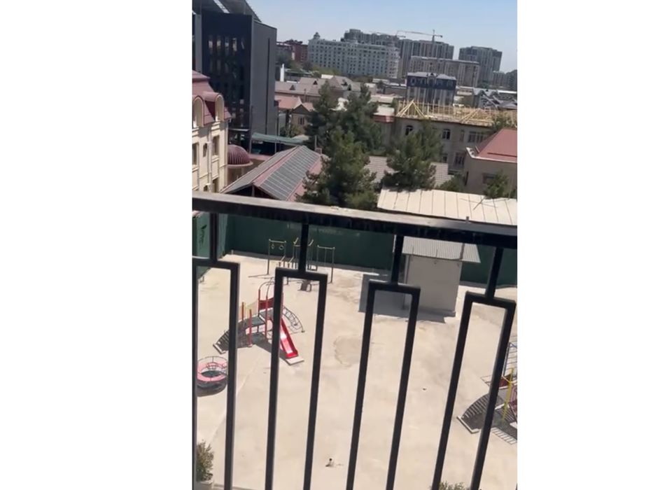 Яккасарай , Нукус авеню , 4/4/12 , 98,29 кв м , 1525 $ за кв м  .