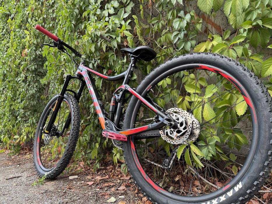 Giant stance M..