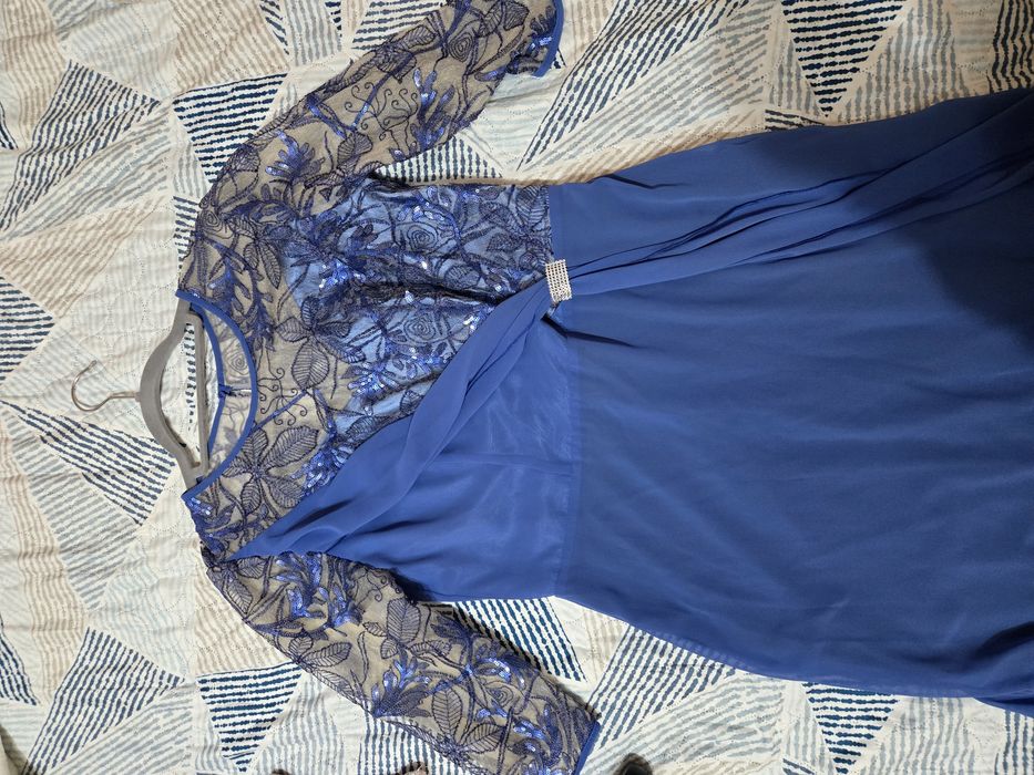 Уникална официална рокля