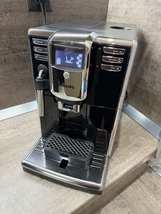 Кафе машина Philips EP5310