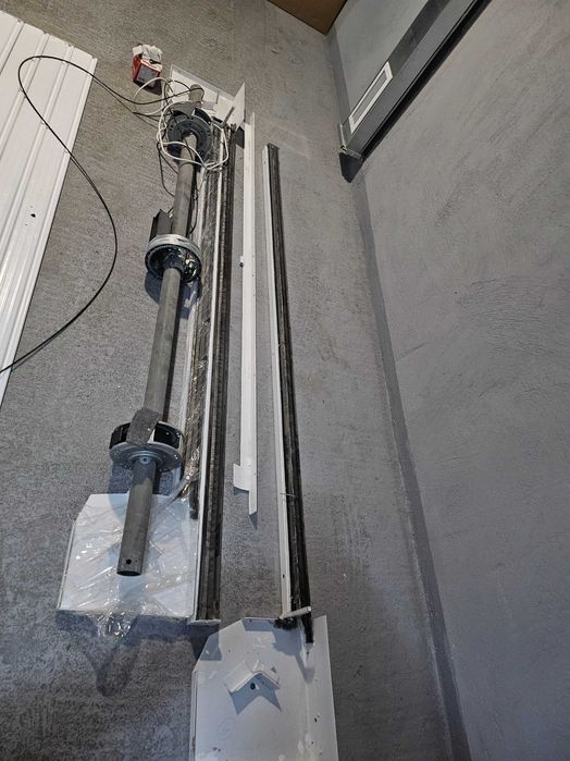 Ролетна врата за гараж или магазин