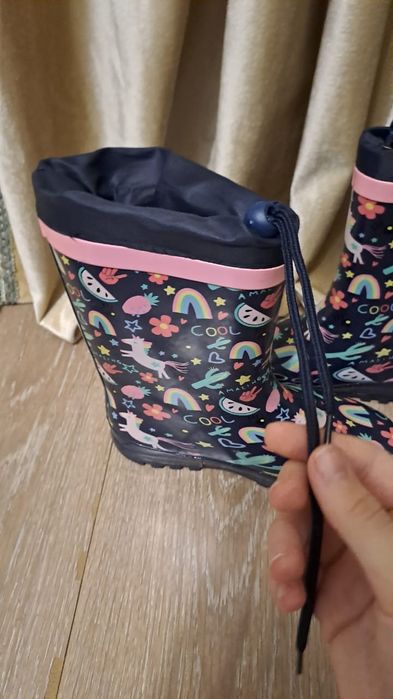 Детские резиновые сапожки