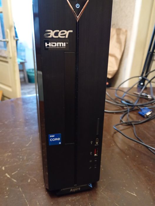 Vând unitate PC i5 generația 11 preț 1300 lei