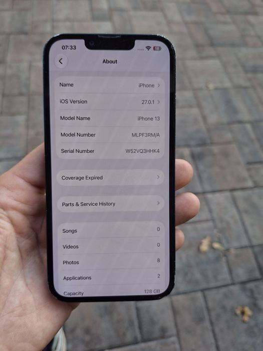 Iphone 13 fisurat pe spate