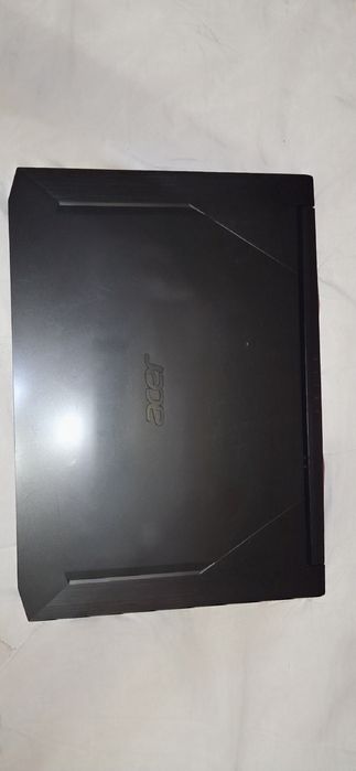 Продавам лаптоп Acer Nitro 5 AN515-44 – GTX 1650 / Ryzen 5