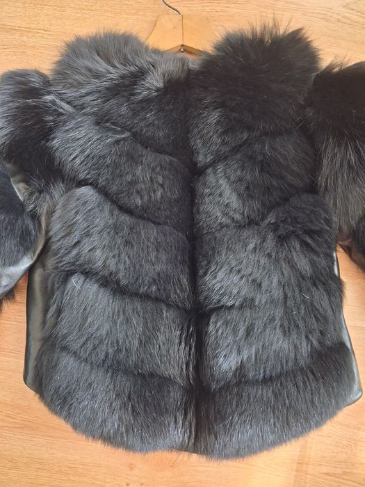Кожух естествена кожа и косъм Лрр със свалящи ръкави става на елек!