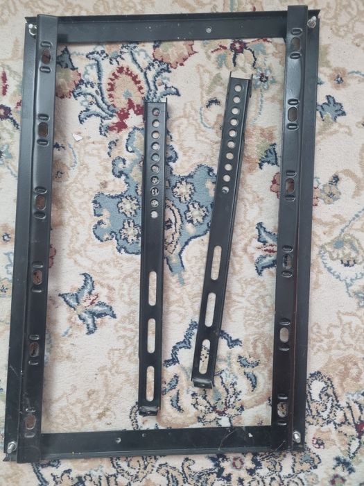 Продам кранштейн дешево