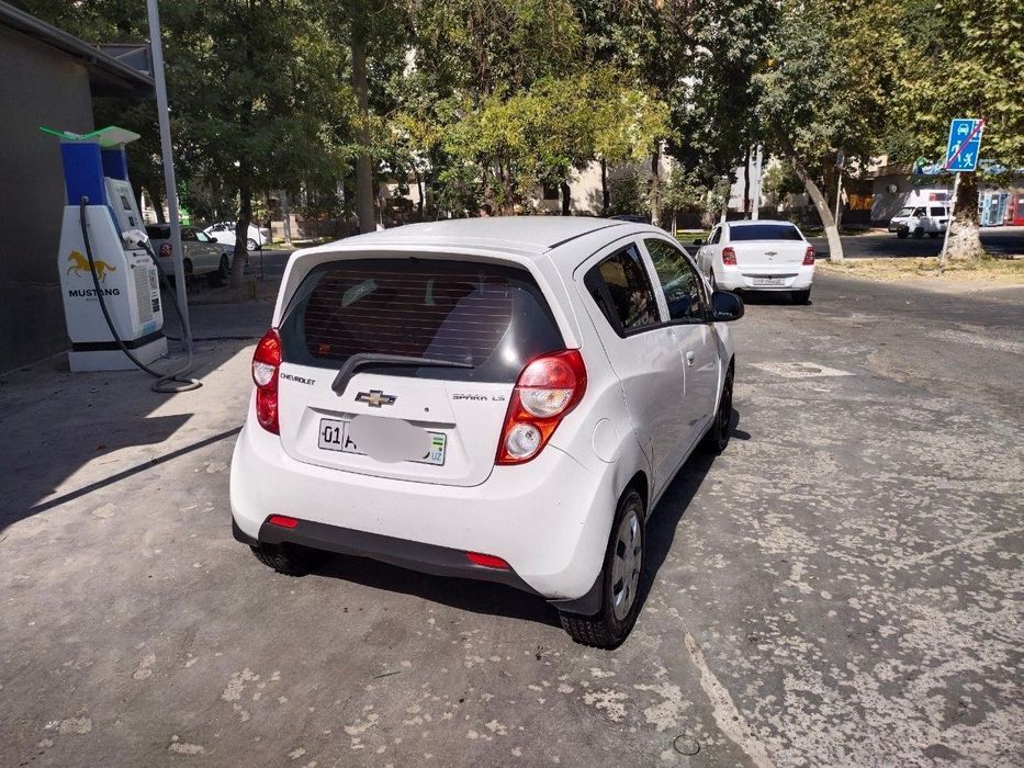 Spark sotiladi srochna