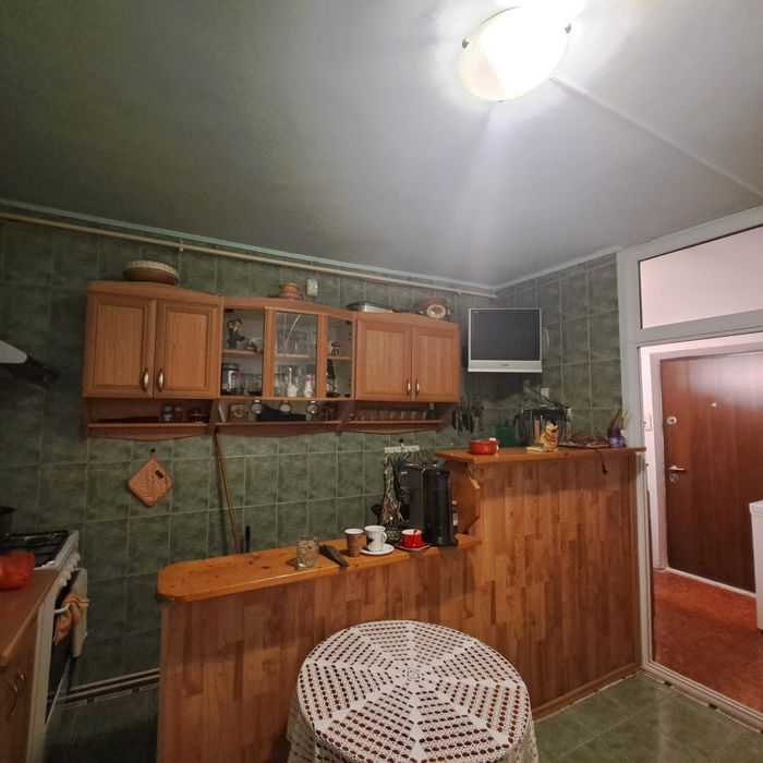 Vând apartament 2 camere Turnu Magurele