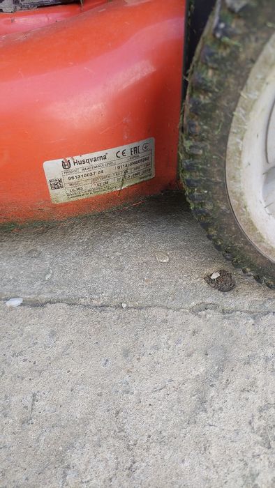 Masina tuns gazon Husqvarna LC 153