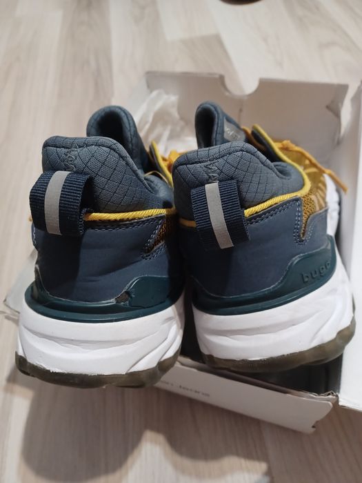 Спортни маратонки bugatti