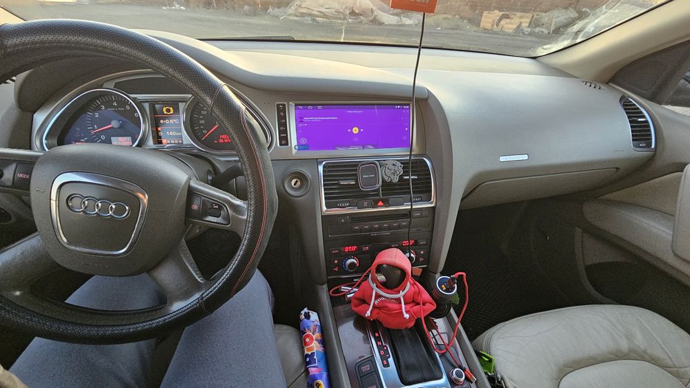 Audi Q7 7местная