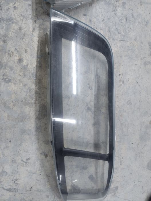 Стекла на фары Ауди