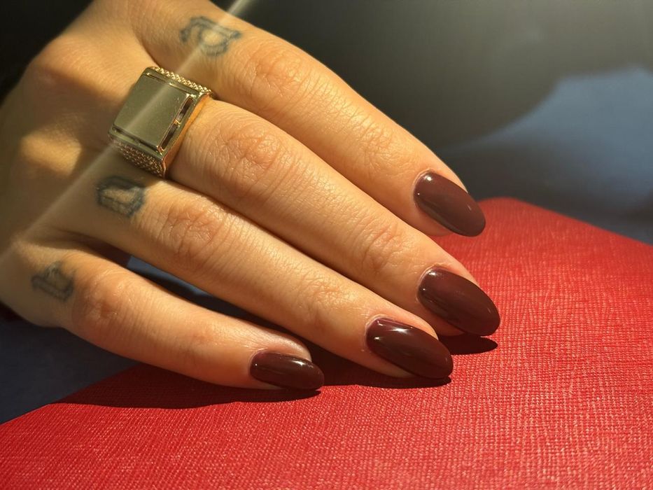 Маникюр, педикюр