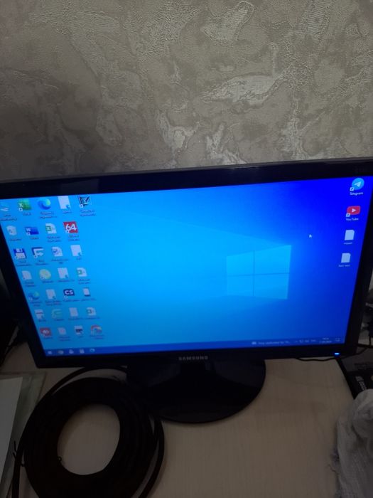 Pc i5 19 monitor