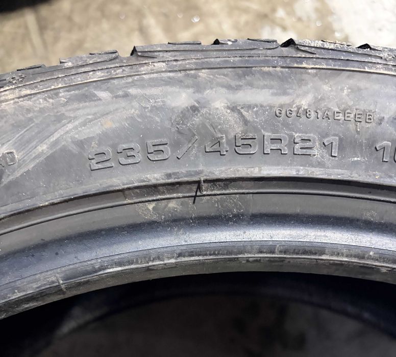 GoodYear 235/45R21- Stare excelenta, Livrare Rapida, Garantie!