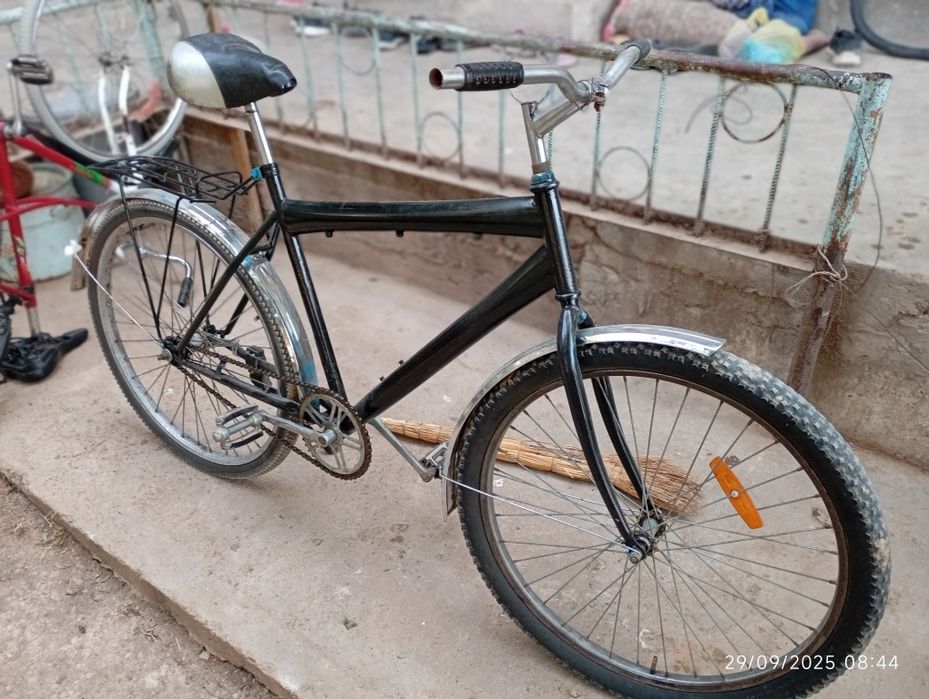 Velosiped sotiladi 26