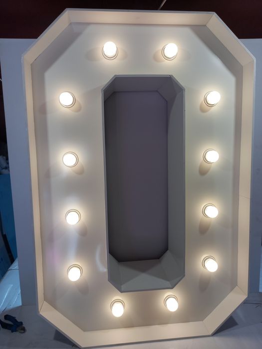 Продам световые буквы.