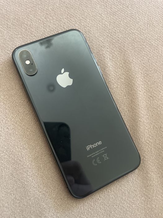iphone xs 64g…..