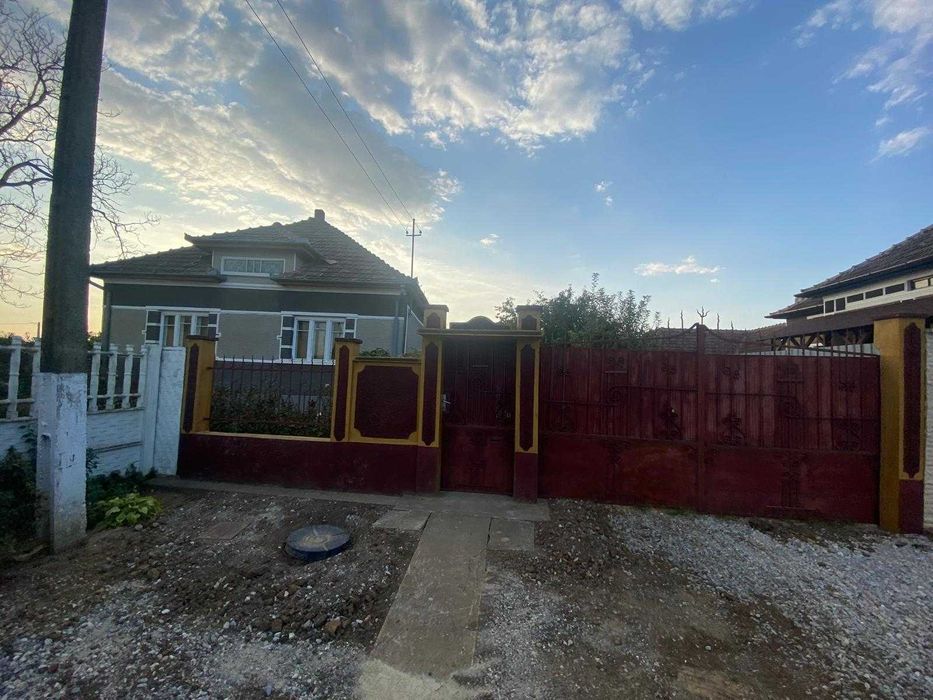 Casa de vanzare Gepiu