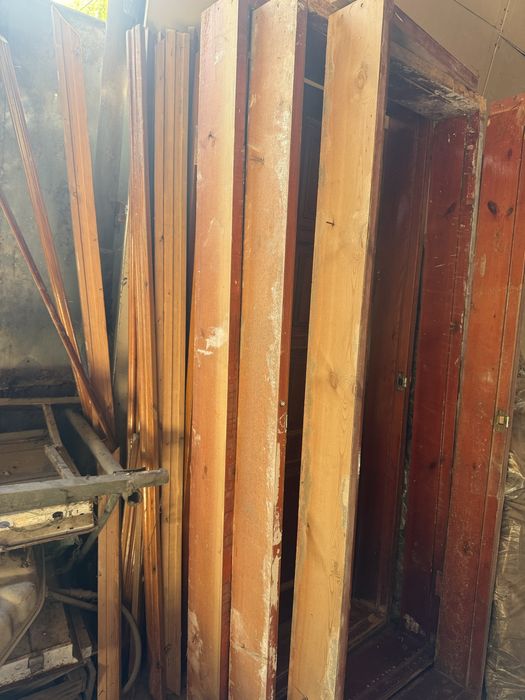 Деревянные двери