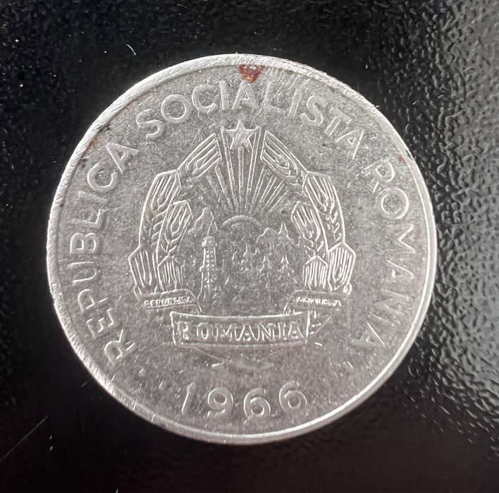 Vând moneda de colecție