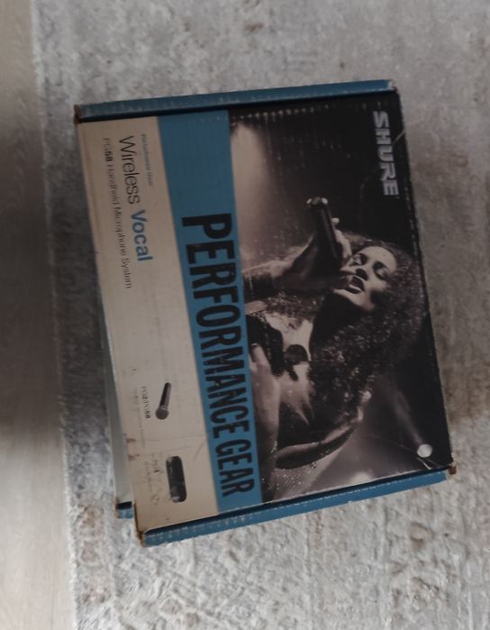 Беспроводной микрофон Shure