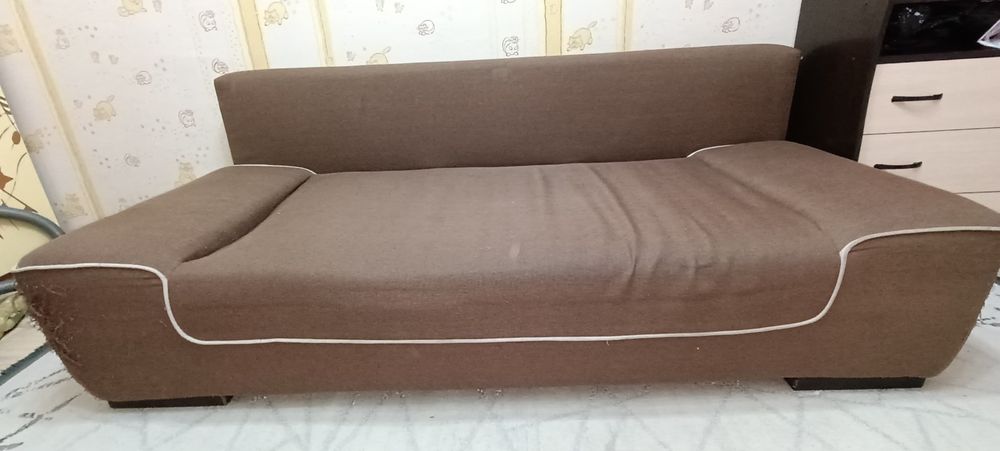 Отдам даром диван