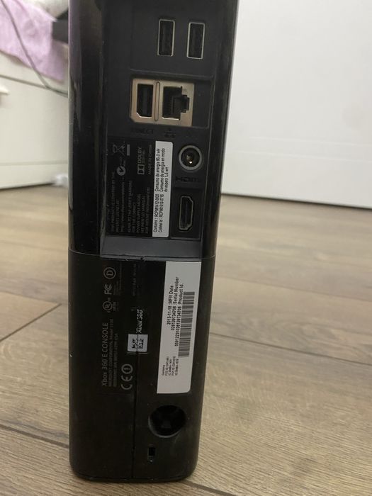 Vand xbox 360 la 450 lei