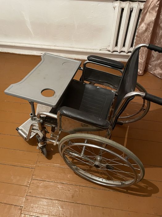 Инвалидная коляска