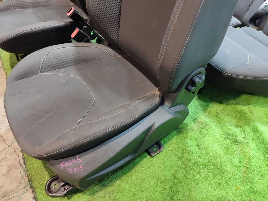INTERIOR TEXTIL / SCAUNE + BANCHETE FORD FOCUS MK3 2015 1.0 BENZINA / HATCHBACK 2014-2019 COD OEM 1866468 / 2331530 / 2445897 / 1935088 / 1731092 / 1761867 / 1758567 / 1731091