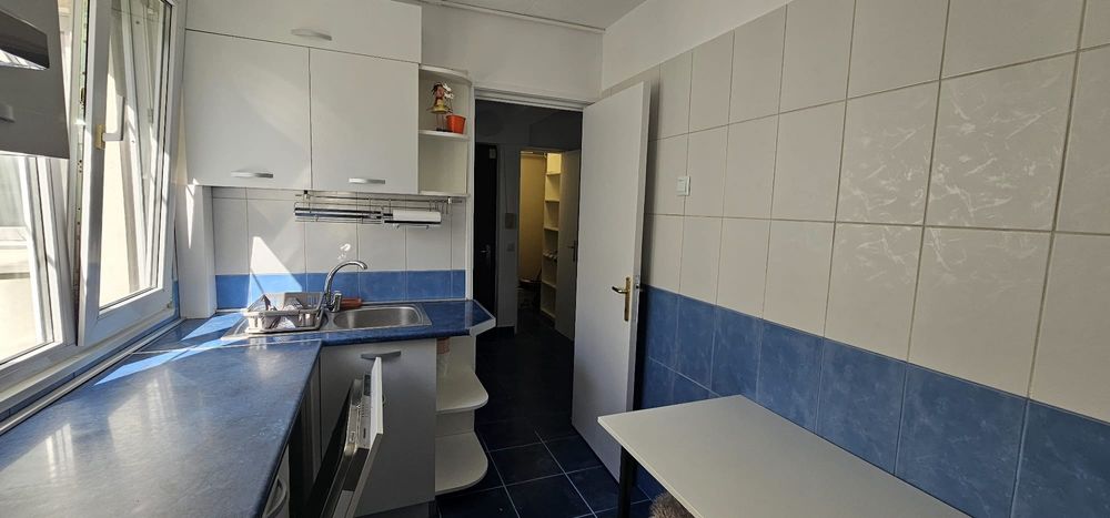 Proprietar inchiriere apartamenr 2 camere Eroii Revolutiei