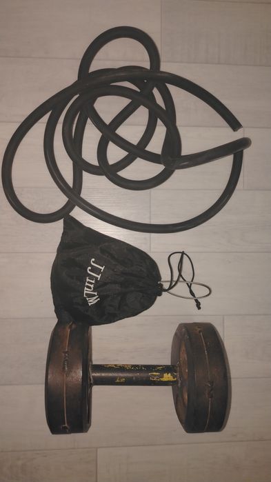 Продам ручной тренажёр, скакалка