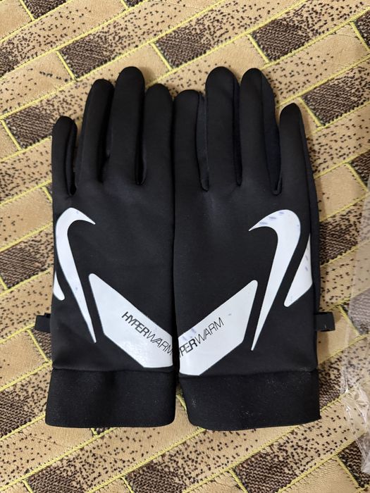 Футбольные перчатки