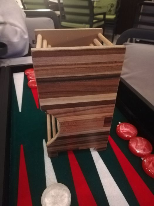 Topogan pentru table / backgammon