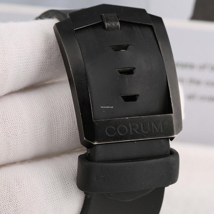 Corum Золотое часы 750 Проба