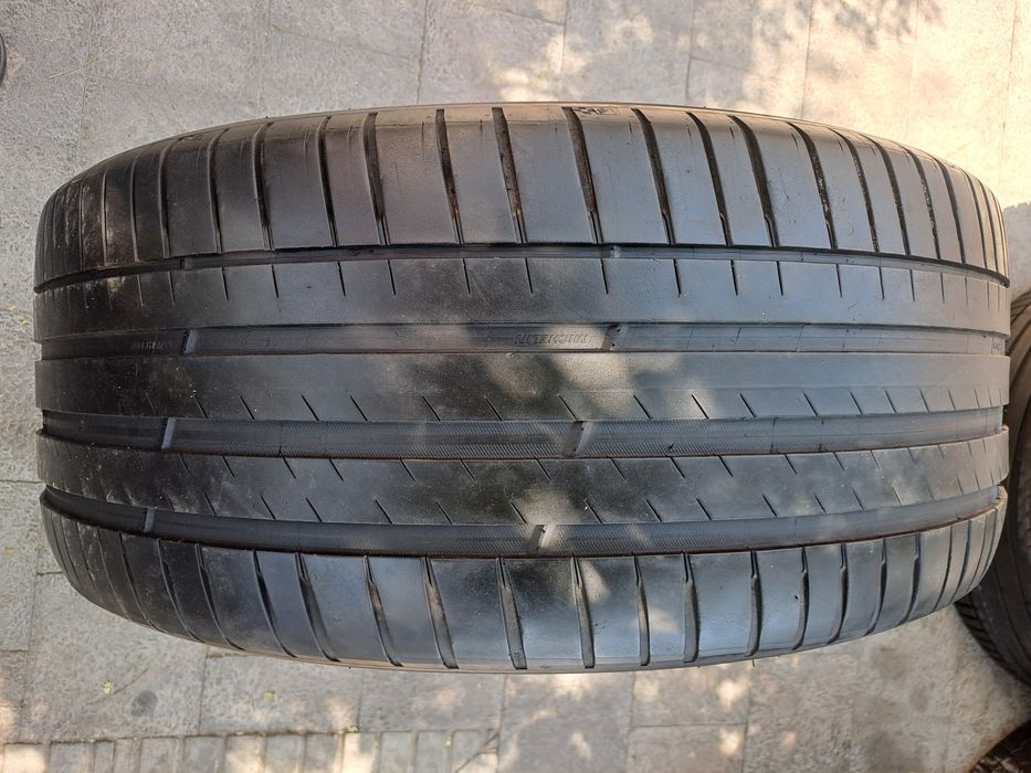 265/40/R22 Michelin