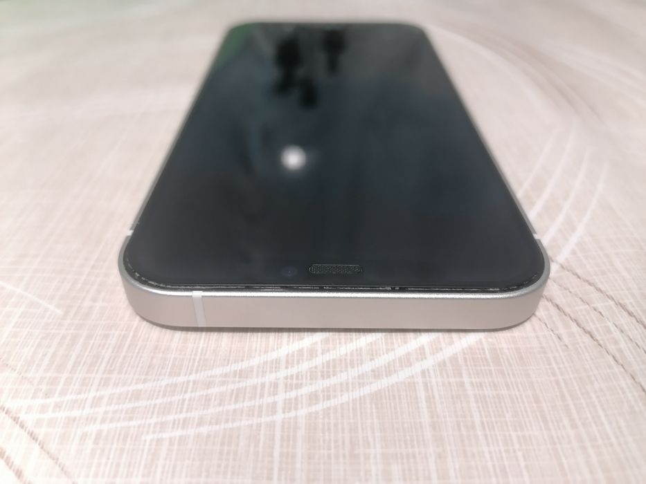 iPhone 12, 64 GB, White с гаранция