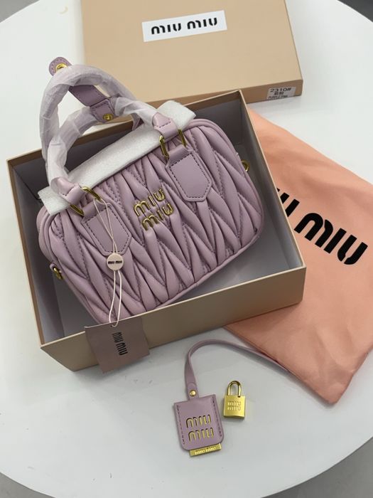 Чанта Mui Mui розова