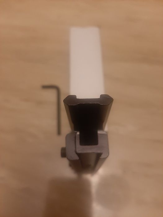 Стойка уивър база (метална)