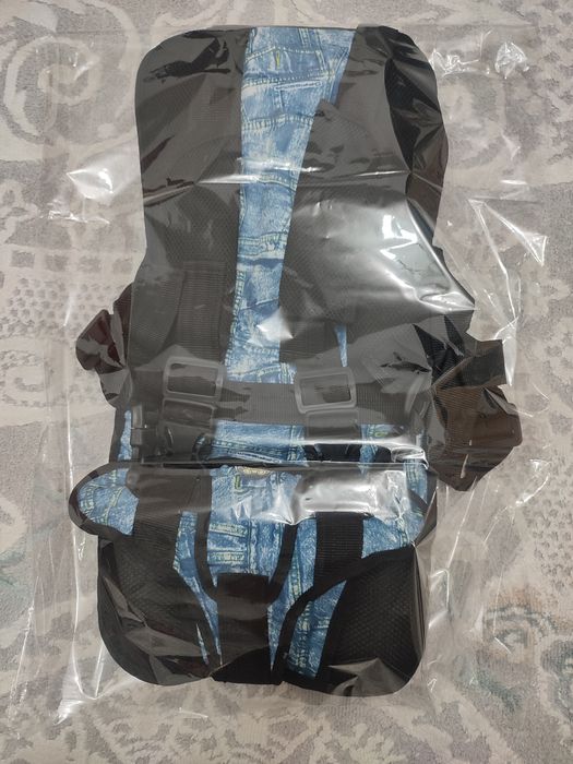 Бескаркасное автокресло