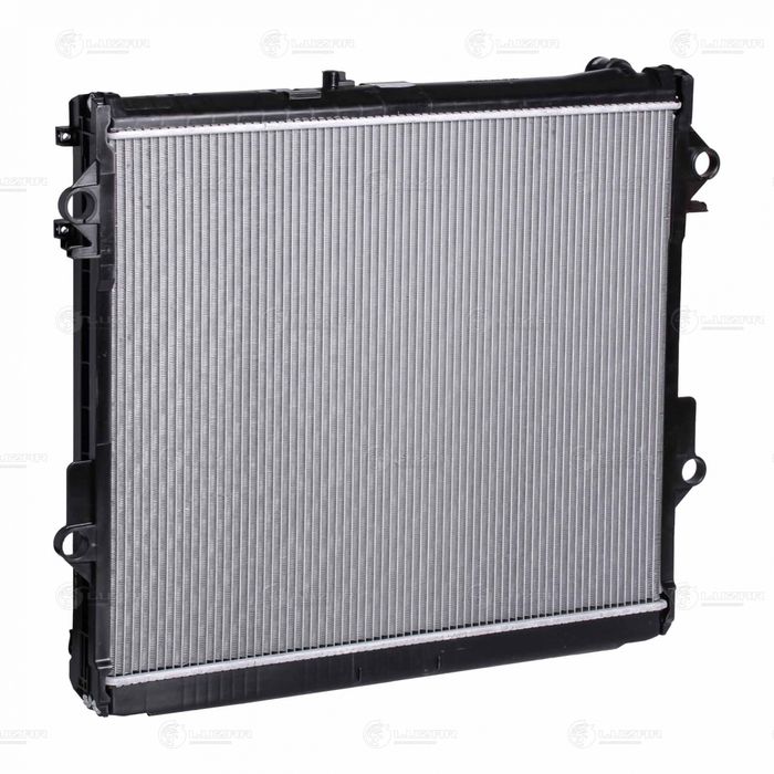 Радиатор Ланд Крузер 200
