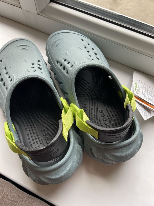 Продам оригинальную  обувь crocs