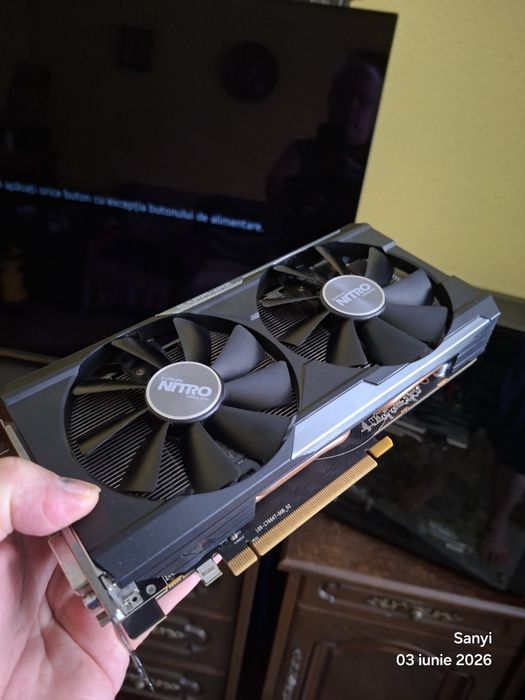 Vând placă video Sapphire Nitro R9 380X 4Gb
