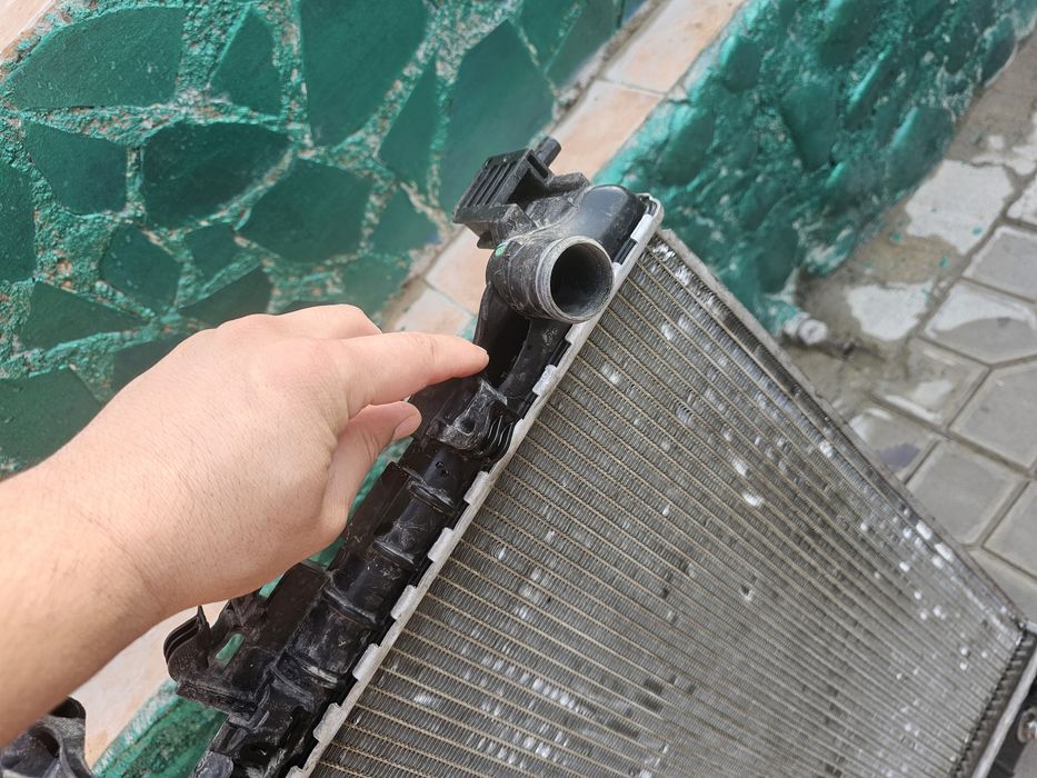 Радиатор от кобальт автомат